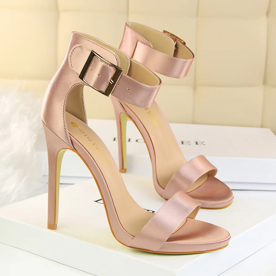 

Women Classic Satin 11cm High Heels Fetish Silk Sandals Female Gladiator Summer Cheap Shoes Lady Green Sexy Pumps Sandalias