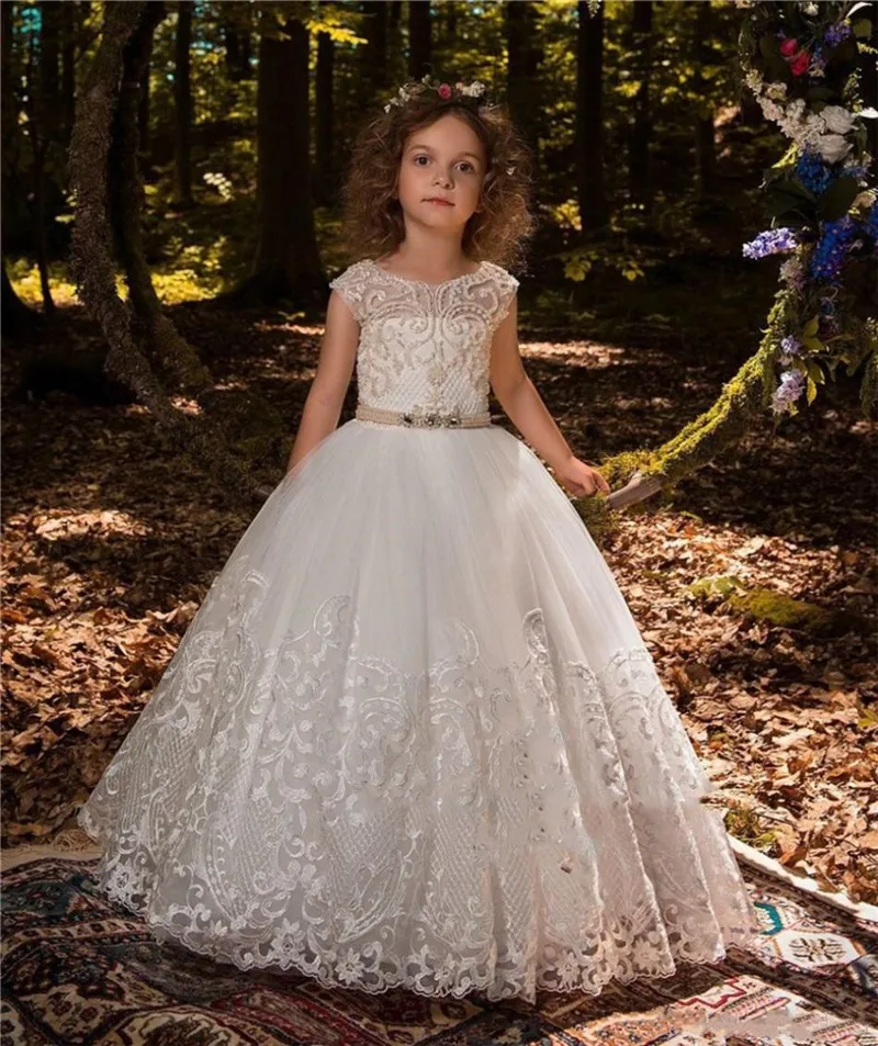 white-ivory-boho-first-communion-dresses-floor-length-lace-beach-flower-girl-ball-gowns-for-little-girl-sleeveless-pageant-dress-for-wedding (1)