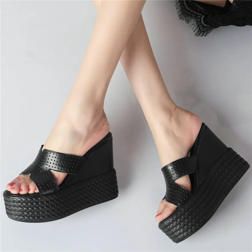 

2020 Fashion Sneakers Women Genuine Leather High Heel Gladiator Sandals Female Slip On Platform Wedges Pumps Shoes Punk Slippers