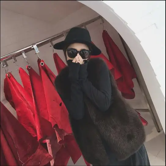 Furry Winter Women's Faux Fur Coat Artificial Fur Vest Furry Vests Femme Jackets Plus Size Furry Fake Fur Gilet Q926