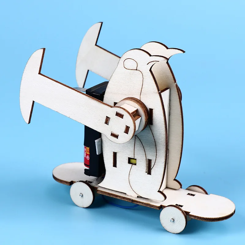 

Creative New Products Science And Technology Small Production Electric Sliding Penguin Robot DIY China Science Publishing & Medi