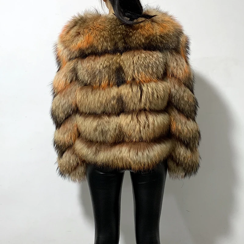 Новинка года; Весенняя модная куртка из натурального меха; соблазнительное пальто с натуральным мехом енота для женщин