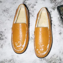 Зимняя кожаная мужская обувь; лоферы; теплые с мехом; мягкие мужские мокасины на плоской подошве; повседневная обувь для вождения