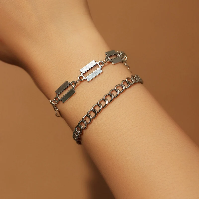 

Punk New Creative Razor Blade Shape Charm Bracelet For Women Thick Chain Geometric Bracelet 2020 Fashion Jewelry