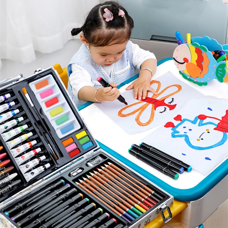 Kit desenho e pintura infantil: 6 conjuntos para exercitar a