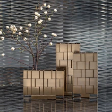 Роскошные несколько прямоугольных квадратов медные настольные вазы Современное украшение ремесло декоративная металлическая ваза для дома отеля рабочего стола