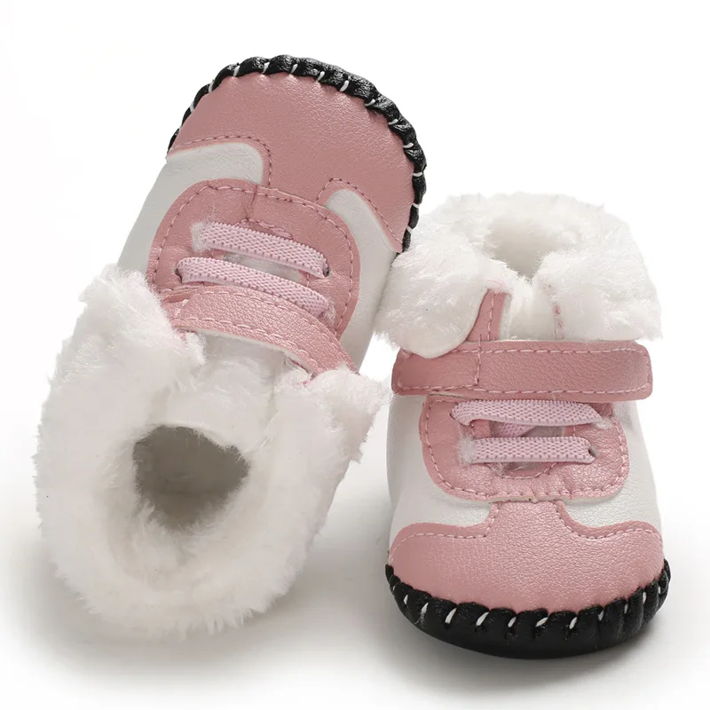Модные ботинки из искусственной кожи для маленьких мальчиков плюшевые зимние ботинки для маленьких девочек Теплые Нескользящие ботинки на мягкой подошве для малышей Обувь для новорожденных и малышей