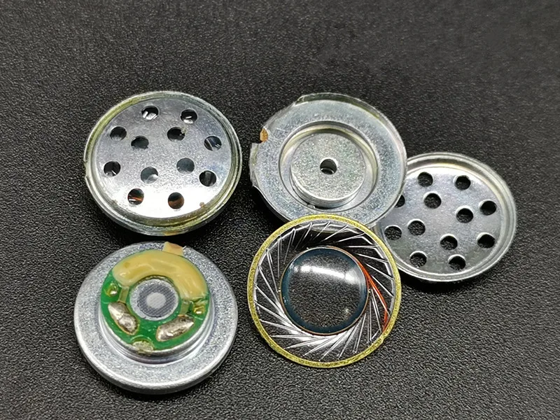 

Динамик 13,5 мм, бас 16 Ом, 4 шт.