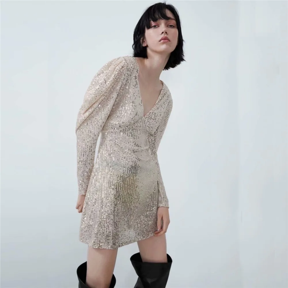 12589842297_576051690