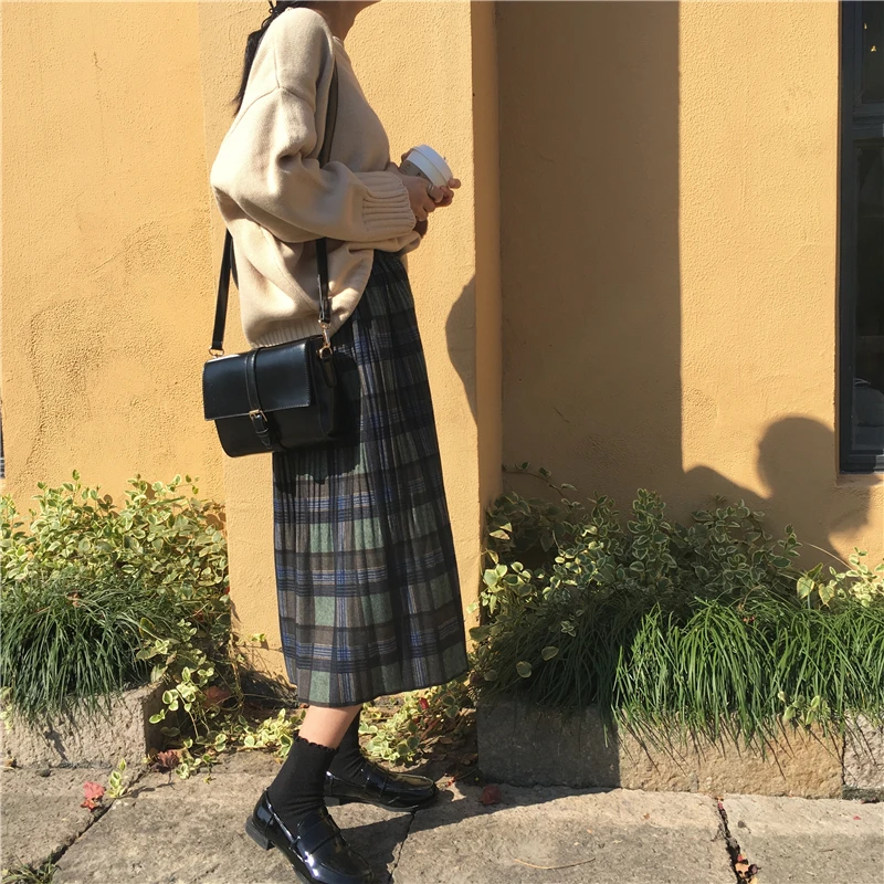 New Arrival Autumn Winter Preppy Harajuku Vintage Pleated Plaid Skirt Loose Quality Female Long Skirt DV55