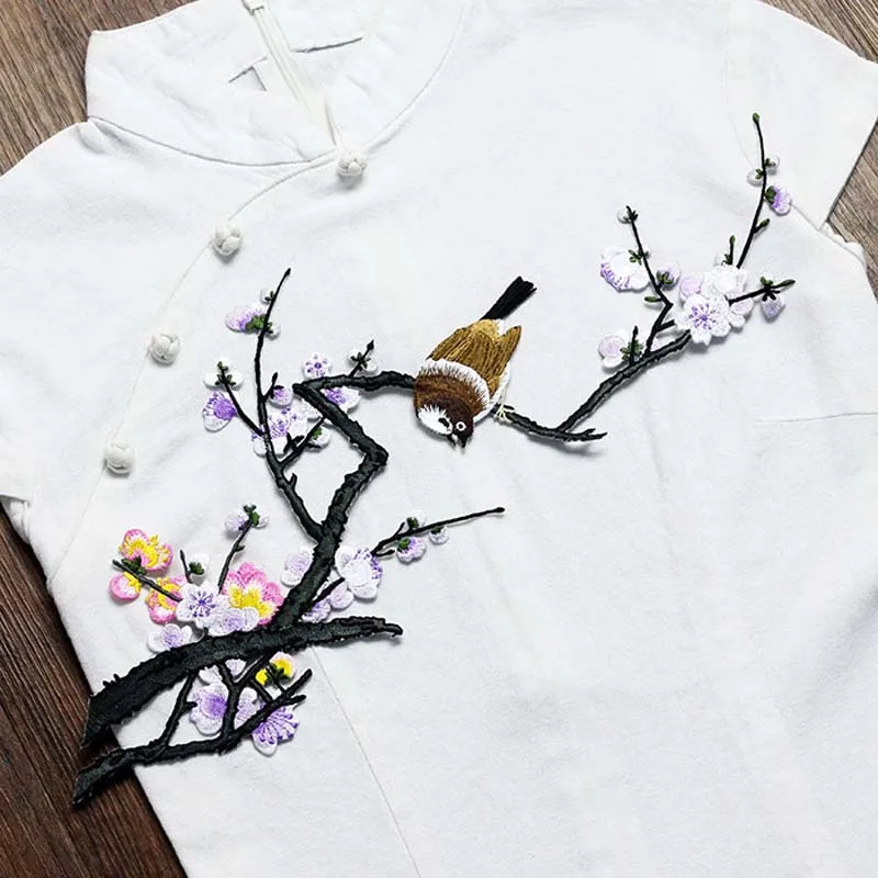 

1 Piece Flower Bird Plum Embroidery Repair Patches Bag Jacket Jeans Iron On Patches for Dress Clothes Elegant Glue Sticker