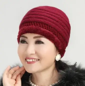 Winter old man rabbit wool knitted wool hat mother hat autumn and winter day elderly lady ear protection hat thickened to keep w - Цвет: Красный