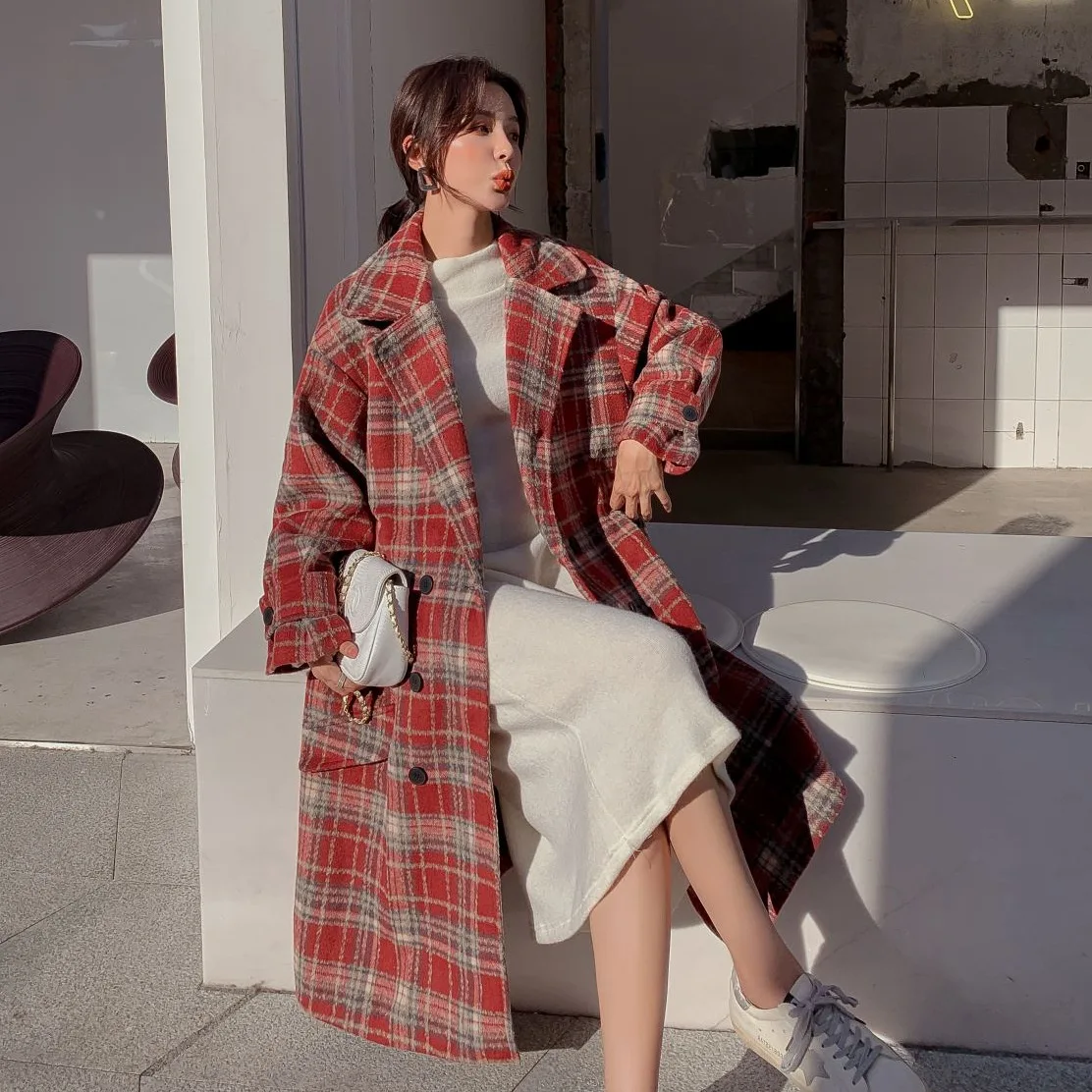 

Photo Shoot INS Wales Red Cell Pattern Mid-length Suit Collar Double Breasted Waist Hugging Lace-up Wool Woolen Overcoat Women's