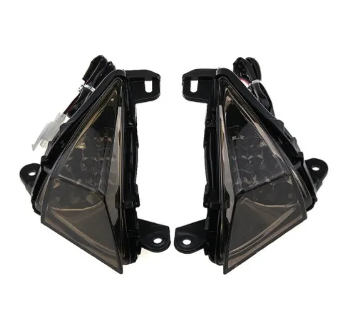 Спереди светодиодный поворотник для KAWASAKI NINJA ZX-14R ZZR ZZ-R GTR 1400 ZZR1400 GTR1400 CONCOURS 14 ZX14R ZX 14R 2006 - Цвет: Черный