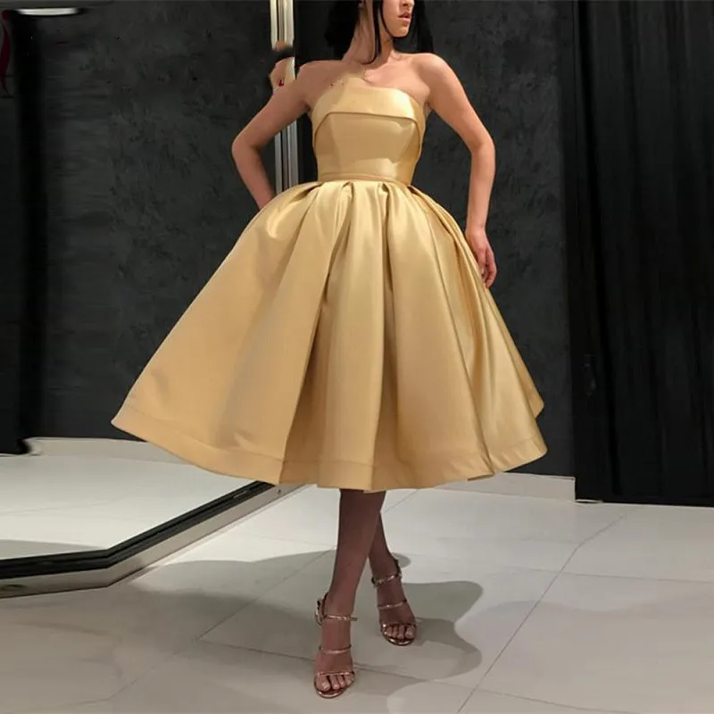 

2019 Gold Strapless Cocktail Dresses Ball Gown Knee Length Formal Lace up Back Cocktail Party Gown