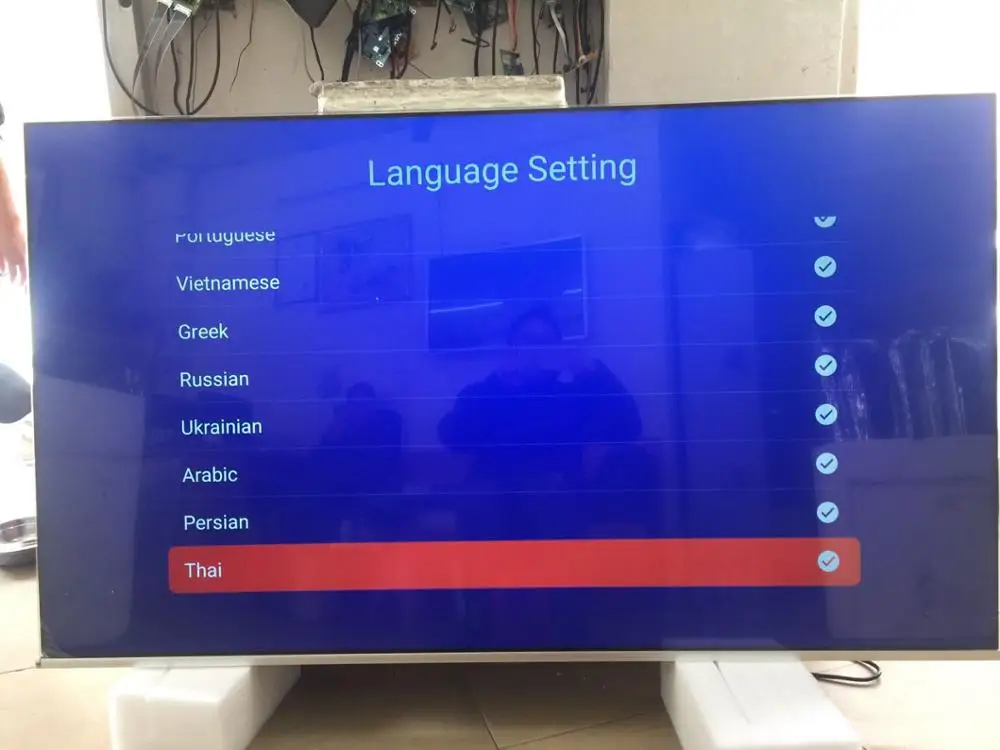 8" дюймовый ЖК-монитор и android smart wifi tv bluetooth led tv с Dolby DVB-T2 S2