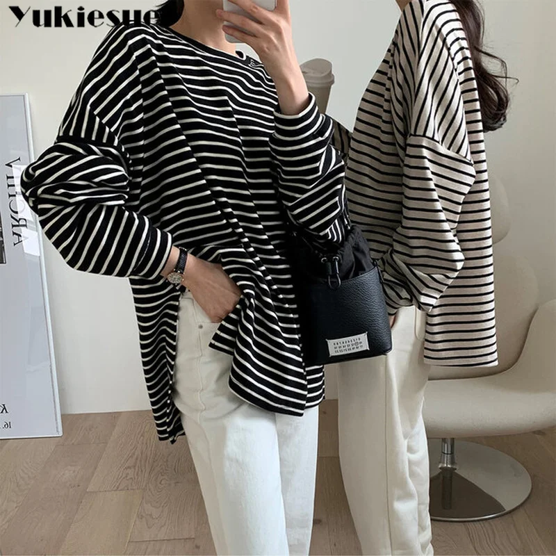 

Casual Oversized Striped T-shirts for Women Loose Long Sleeve Female Tees O-neck Side Split Pullovers Femme Ladies Tops