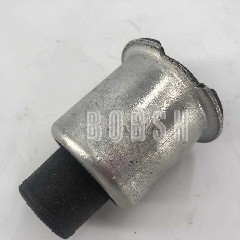 

Car Rear upper swing arm rubber sleeve 2002-2012lan dro ver ran ger ove r automatic control arm front and rear bushing