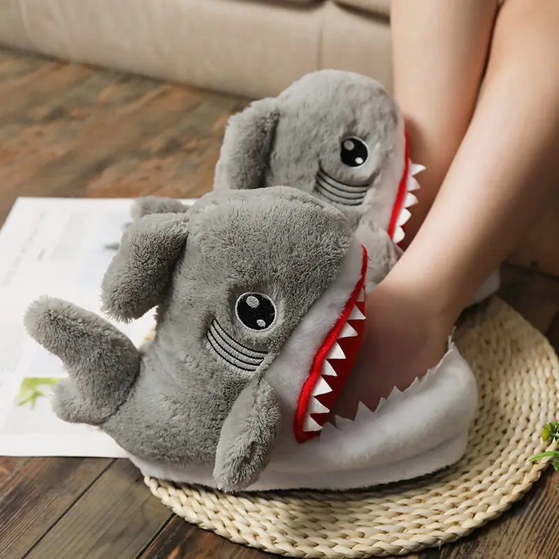 Chausson requin peluche pour homme femme