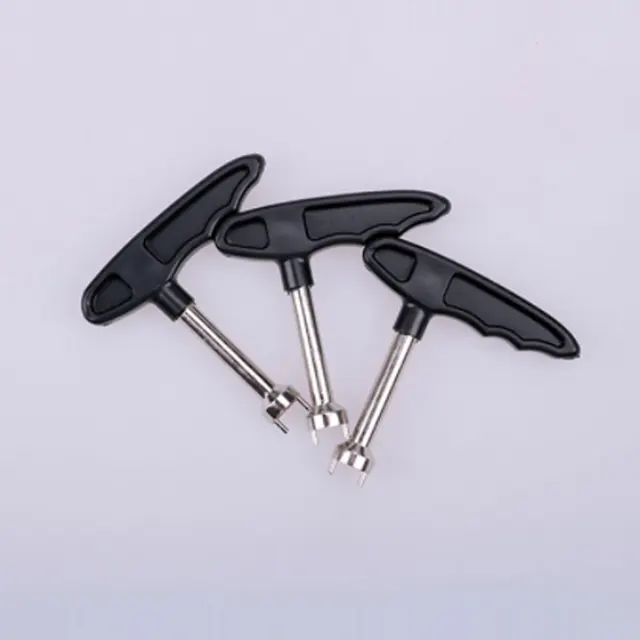 golf shoe tool
