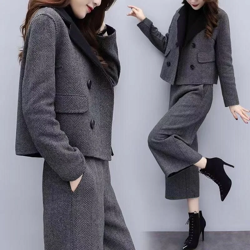 Herfst Winter Set Dames Twee Stukken Plaid Wollen Korte Jas + Wijde Broek Pak Set Vrouwelijke Casual Mode uitloper Sets AA5148 Herfst Winter Set Dames Twee Stukken Plaid Wollen Korte Jas + Wijde Broek Pak Set Vrouwelijke Casual Mode uitloper Sets AA5148