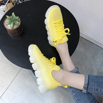 

2020 New spring and summer Women flying mesh breathable Joker light thick bubble air cushion casual women's shoes Y004