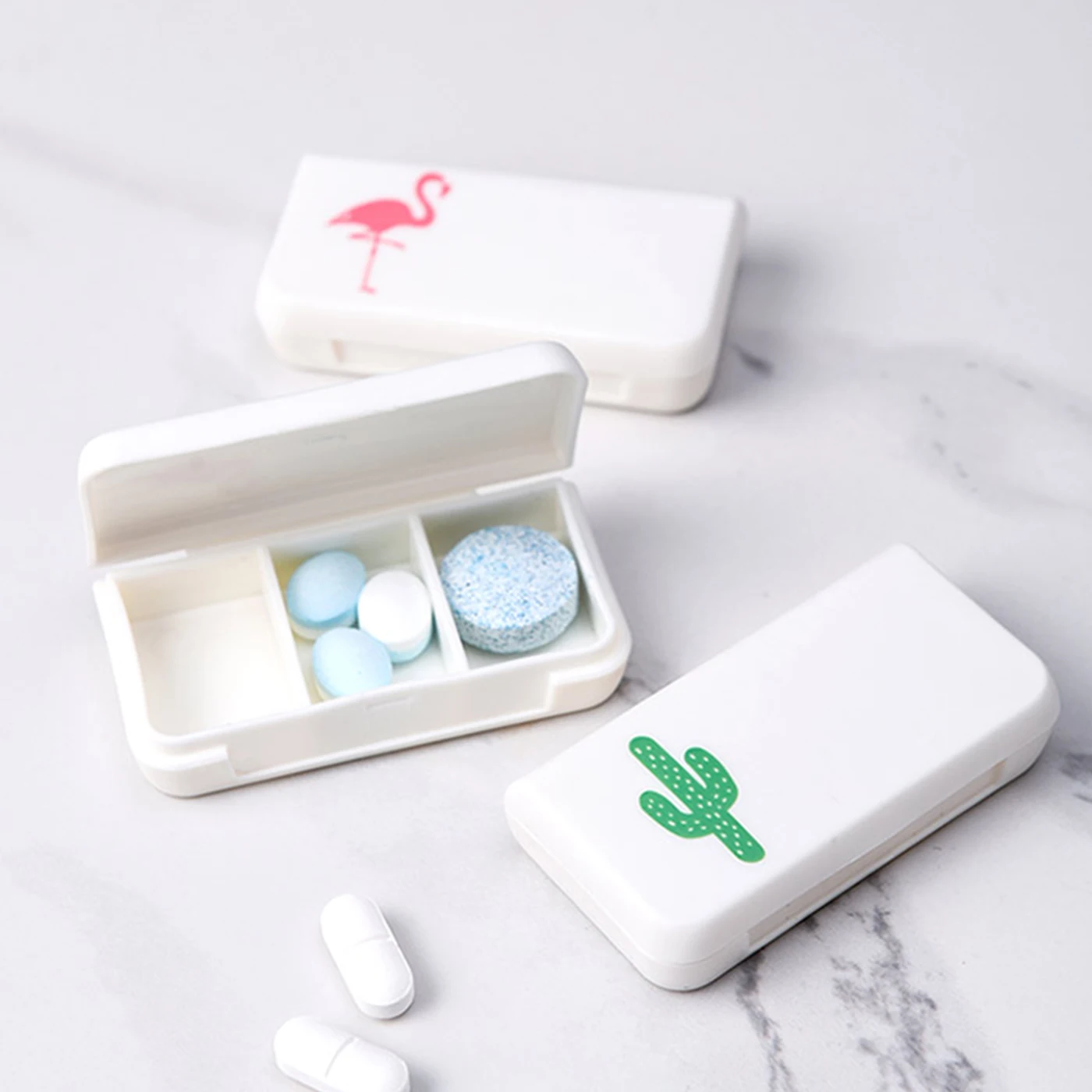 3 сетки мини таблетки коробка Портативный пеленки для путешествий и дома