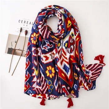 

2020Luxury Brand Sunscreen Shawl Female scarf women Summer New Holiday Beach Towel Pink Cotton Linen Lady silk scarves pashmina