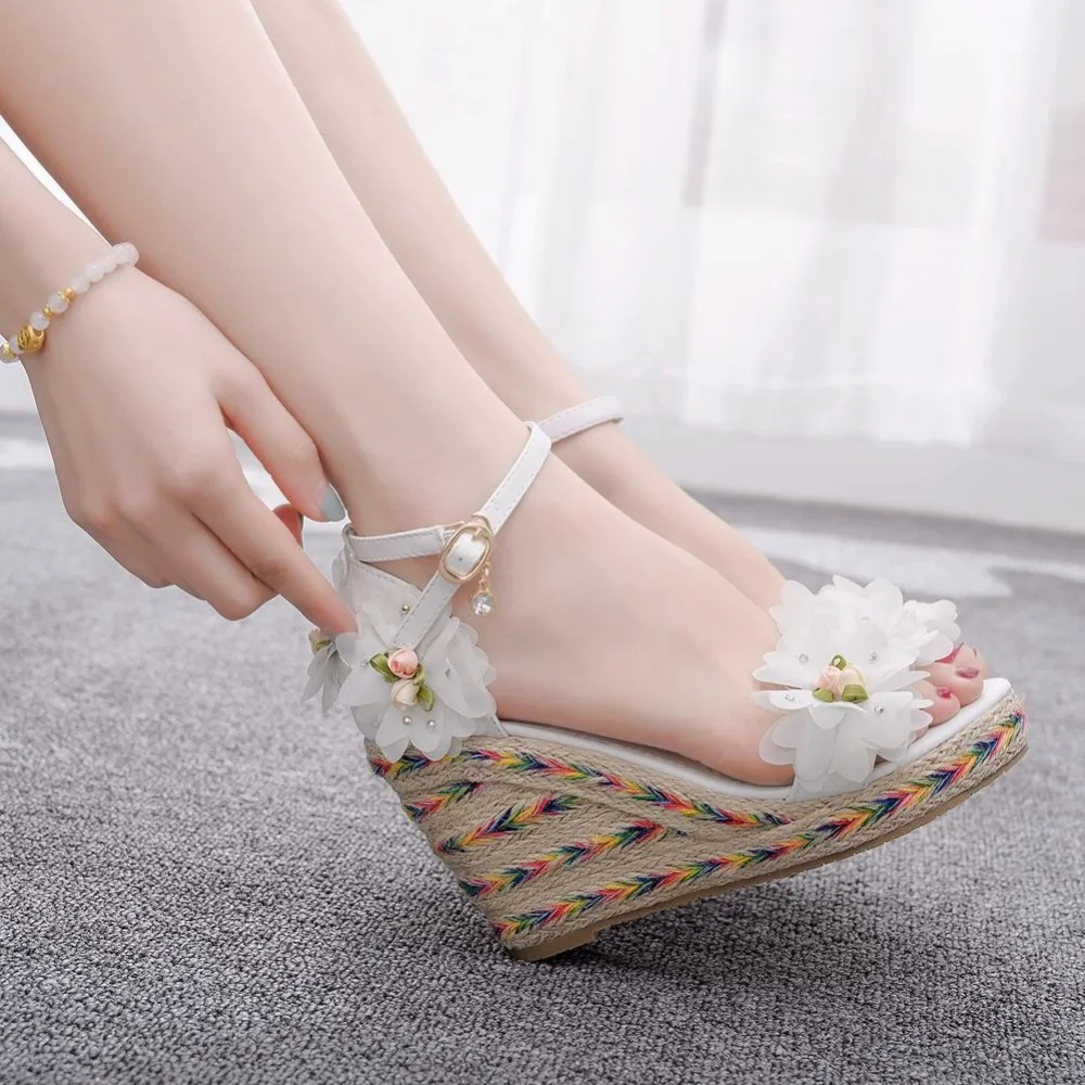 

Crystal Queen 9cm Peep Toe Platform Wedges High Heel Sandals White Flower Wedges Sandals Platform Sandals Shoes Plus Size 33-42