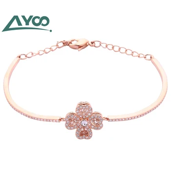 

AYOO High Quality SWA Clover High Quality Glittering Lady Bracelet