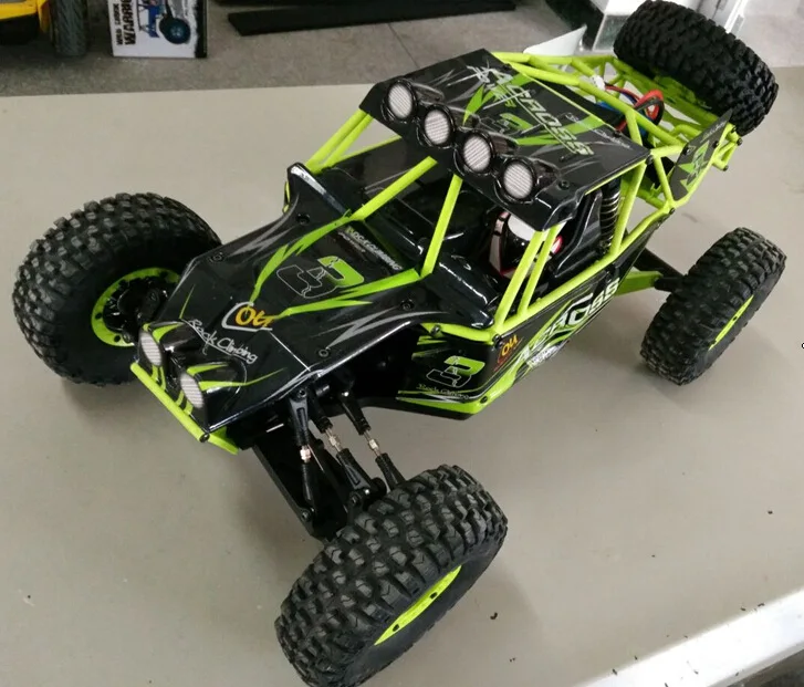 

Weili 10428 2.4G Remote Control Four-Wheel Drive Climbing Short Truck High-Speed Remote Control Car-Upgrade Brushless Version