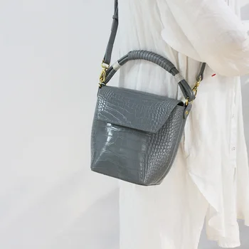 

Vintage 100% Genuine Leather Cowhide Luxury Handbags Women Messenger Bags Designer Small Shoulder Summer Bag Famous Brand Female