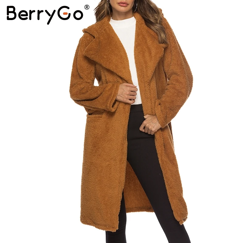 BerryGo повседневное женское Шерстяное Пальто с капюшоном элегантные плюшевые карманы на пуговицах теплые пальто уличная Женская
