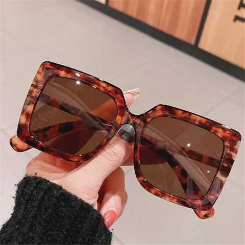 2022 Square Sunglasses Men Women Luxury Brand Designer Summer Pink Sun Glasses Femlae Oversized Goggels UV400 Shades
