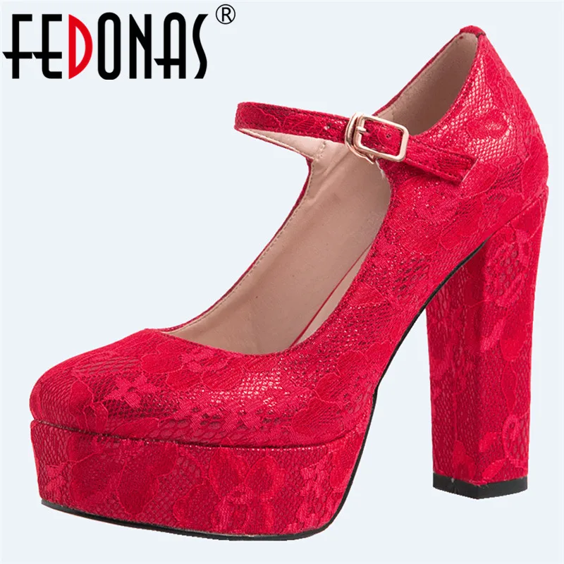 Женские туфли на массивной платформе FEDONAS белые винтажные туфли-лодочки с