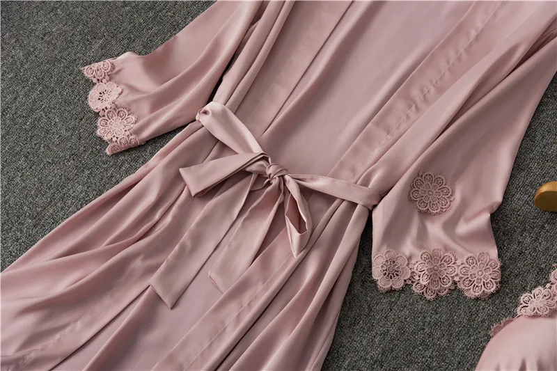 12965981872_1061836450