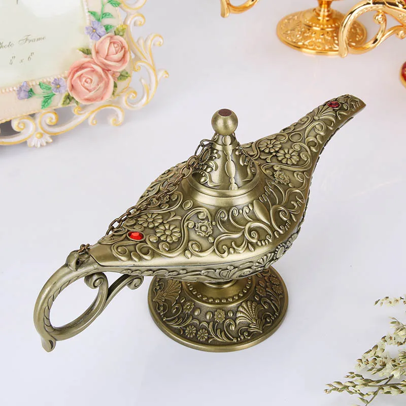Aladdins волшебная лампа Косплей золотой металлический резной полый Легенда лампа полый Аладдин волшебный Джинн свет Желая горшок Декор Детский подарок - Цвет: lamp