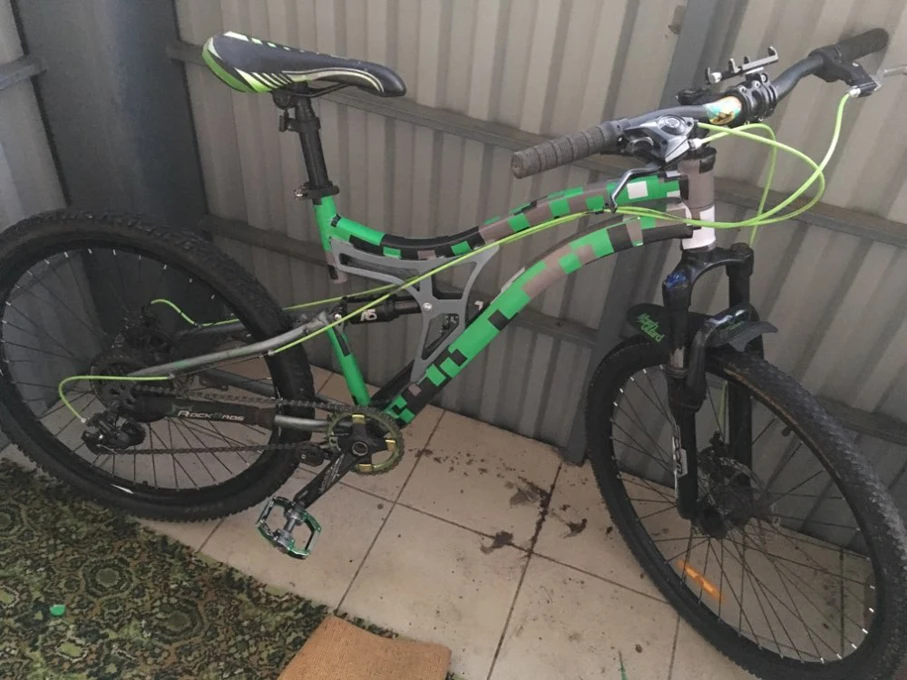 UTB8qqjYwwnJXKJkSaelq6xUzXXal