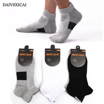 

2Pairs/lot=4pieces Mens Sports Socks Sweat-Absorbent Non-Slip Towel Short Paragraph Basketball Socks Fashion Male