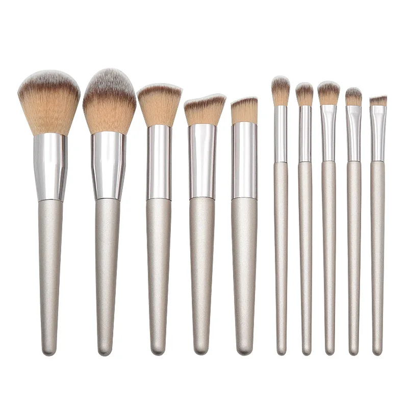 Makeup brush labels