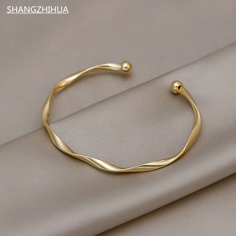 Classic Premium Retro Style Twisted Twist Metal Bracelet for Women Trend Girls Unusual Jewelry Gift Accessories bangle bracelet