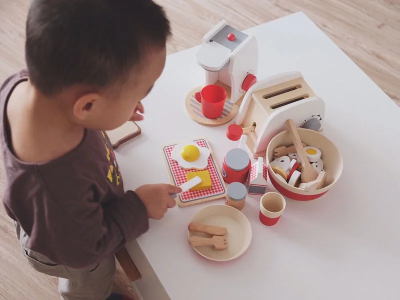 Wooden Kitchen Cook Baby Toys Wood Coffee Machine Toaster Food Mixer kids Pretend Play Early Learning Educational New Year Gift (17)