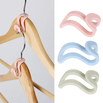

5/15 anti-skid hangers hooked household wardrobe shelves Mini-hook Capable of Being Stacked