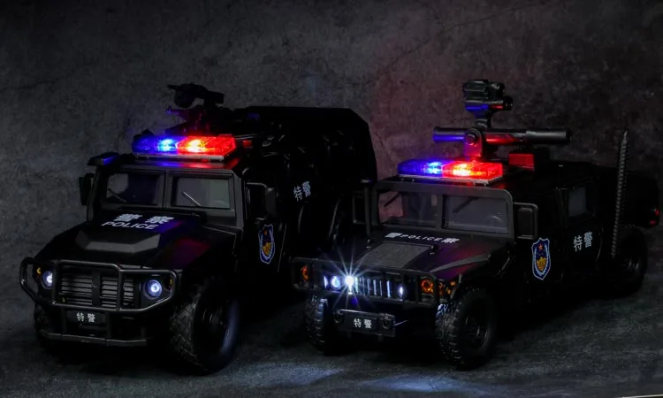 1:32 Hummer M1046 военный автомобиль модель усовершенствованная, от взрыва, бронетранспортер со звуком светильник сплав игрушечный автомобиль модель литая игрушечная машинка