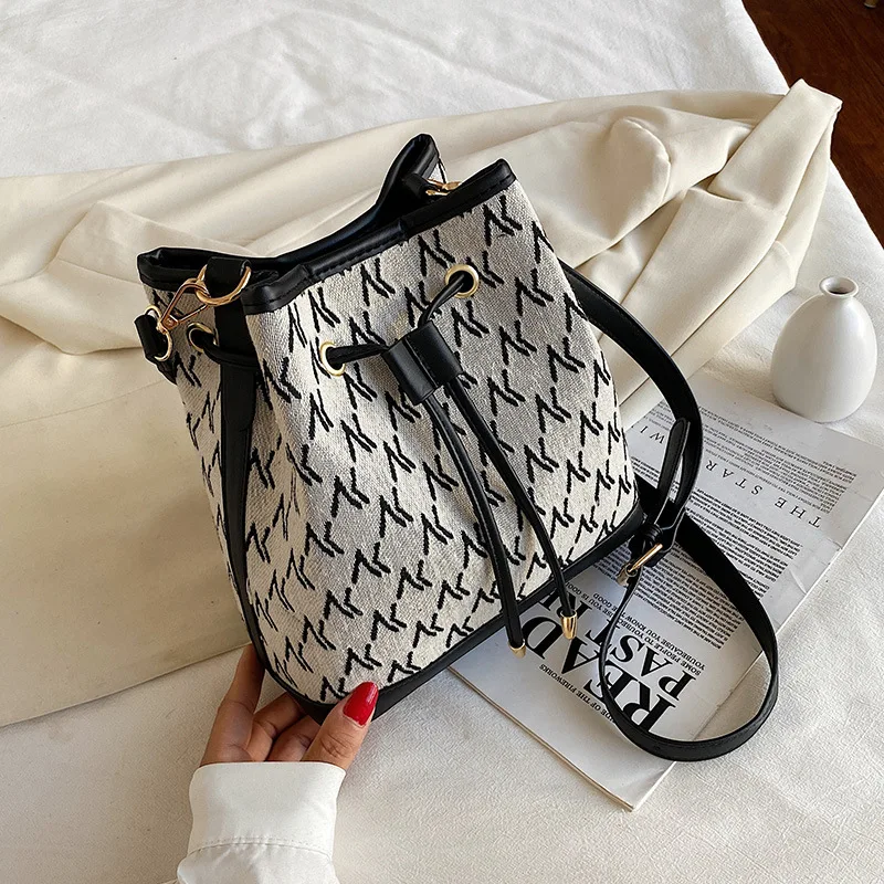 

2020 New Fashion Bucket Bag Casual Lady One Shoulder Diagonal Large Capacity Bag High Quality Cross Body Bag for Woman Channels