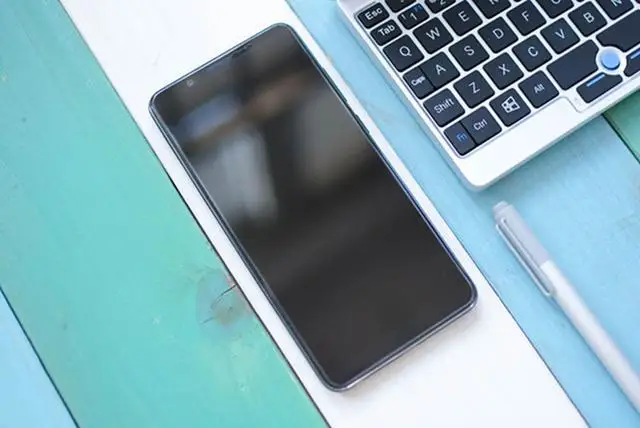 Vivo Y79 4G LTE мобильный телефон Snapdragon 625 Android 7,1 5,9" 1440x720 4 Гб ram 64 Гб rom 24.0MP+ 16.0MP отпечаток пальца