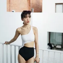 Женский купальник женский слитный цельнокроеный купальник Ins Slender черный белый лоскутный полиэстер FMZXG