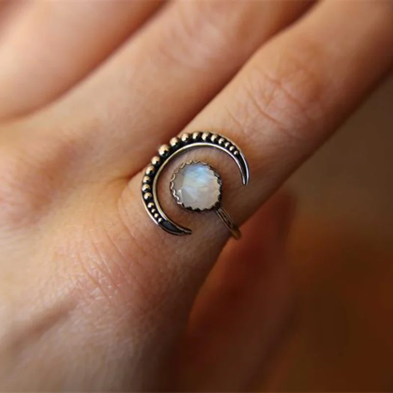 Fashion-Silver-Color-Crescent-Moon-Ring-for-Women-Moonstone-Rings-Crystals-Engagement-Party-Rings-Female-Anel (2)