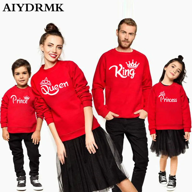 

Christmas Family Matching Clothes King Queen New Year Mommy and Me Clothes Family Look Mother and Daughter Sweatshirt Outfits