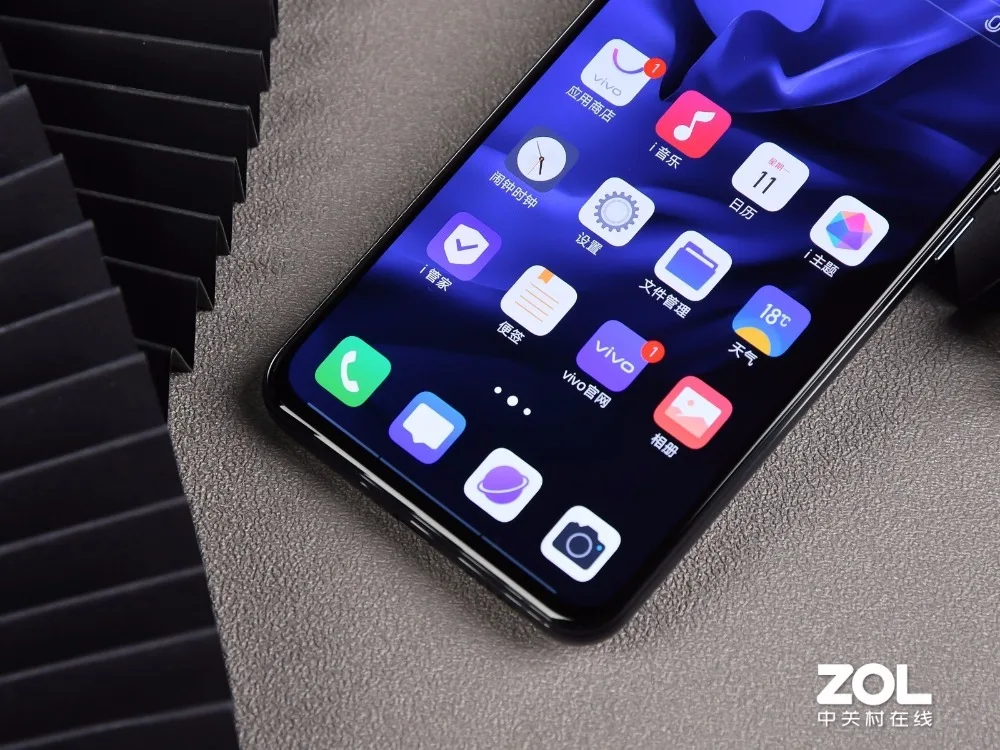 Vivo S5 4G LTE мобильный телефон Snapdragon 712 Android 9,0 6,4" Super Amoled 8 Гб ram 128 ГБ rom МП отпечаток пальца ID лица